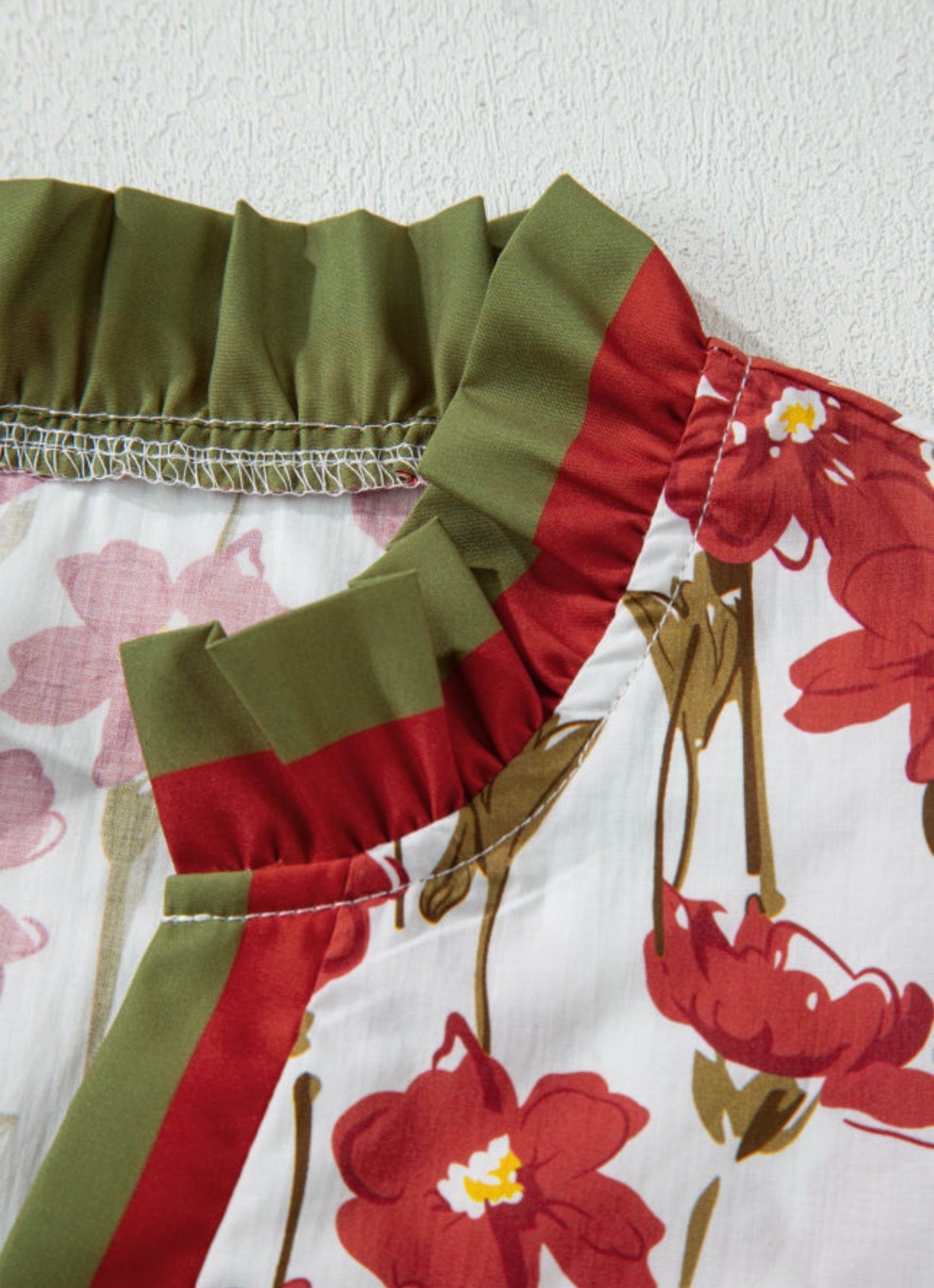 Floral Print Contrast Trim V Neck Double Ruffled Short Sleeve Blouse