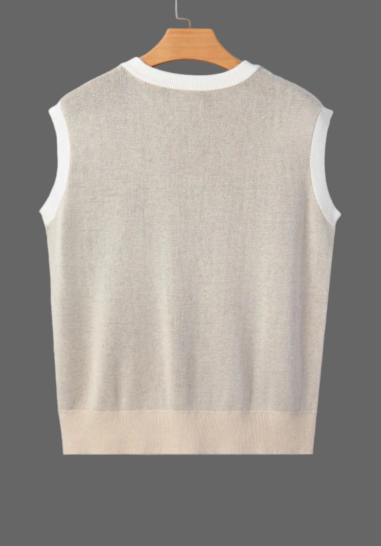 Parchment Horse Shoe Print Color Block Trim Sleeveless Sweater