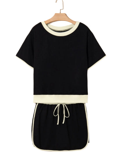 Black Color Contrast Loose Pullover and Lace-up Waist Skort Set