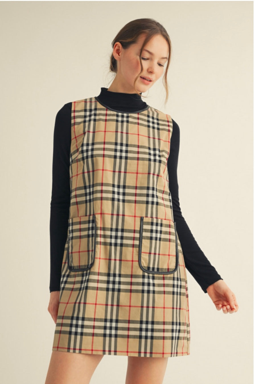 Sleeveless Classic Checkered Dress with Pockets