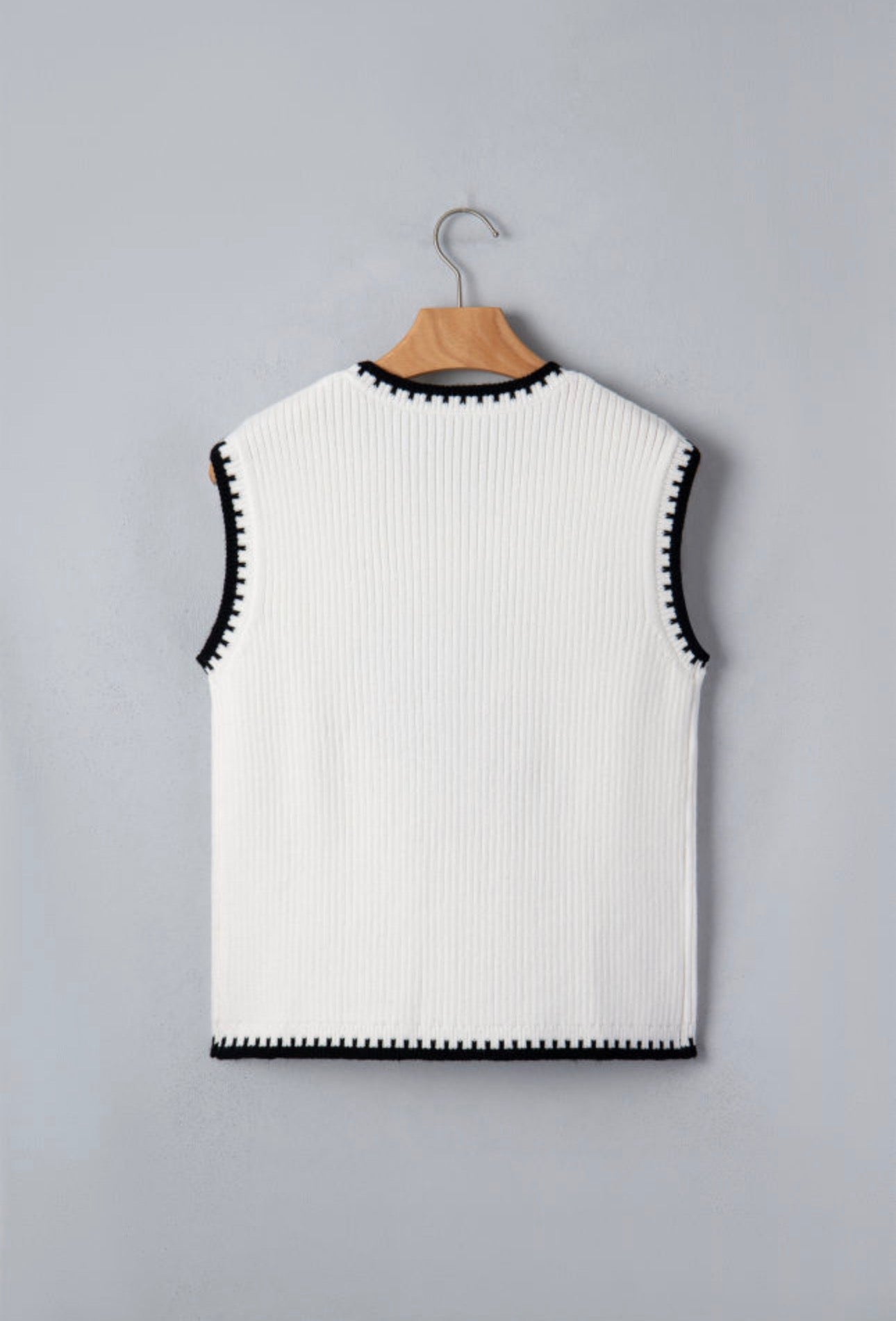 White Contrast Trim Round Neck Rodeo Cowboy Sweater Vest