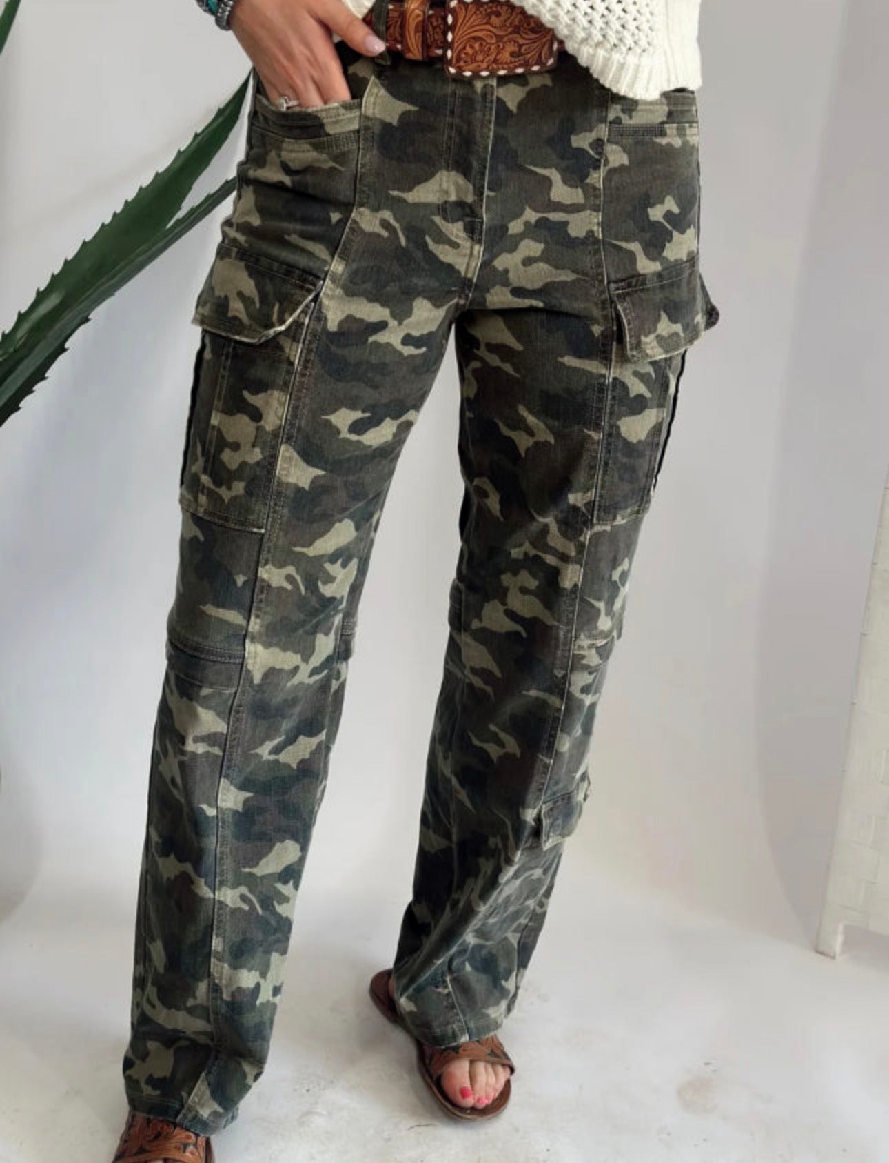 Camouflage Print Multi Pocketed Denim Pants